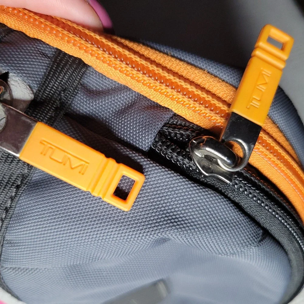 Tumi tahoe lyons